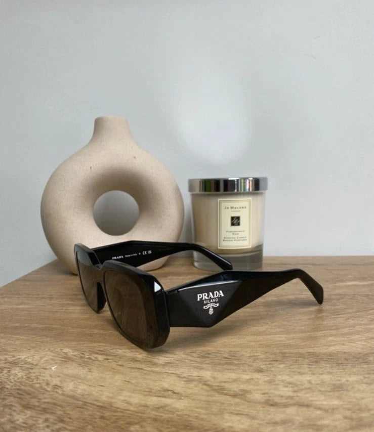Prada PR 17WS 1AB5S0 49-20 Black Luxury Women’s Sunglasses Made In Italy